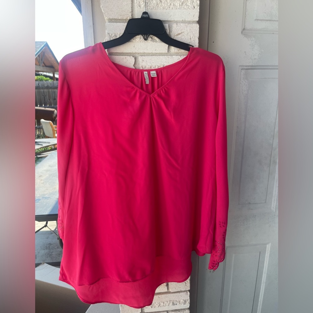 Hot pink blouse, 22/24w